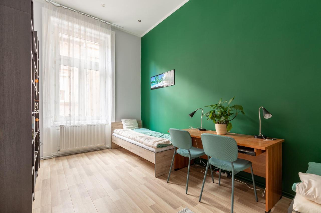 F24 Ferenc Apartment Будапеща Екстериор снимка