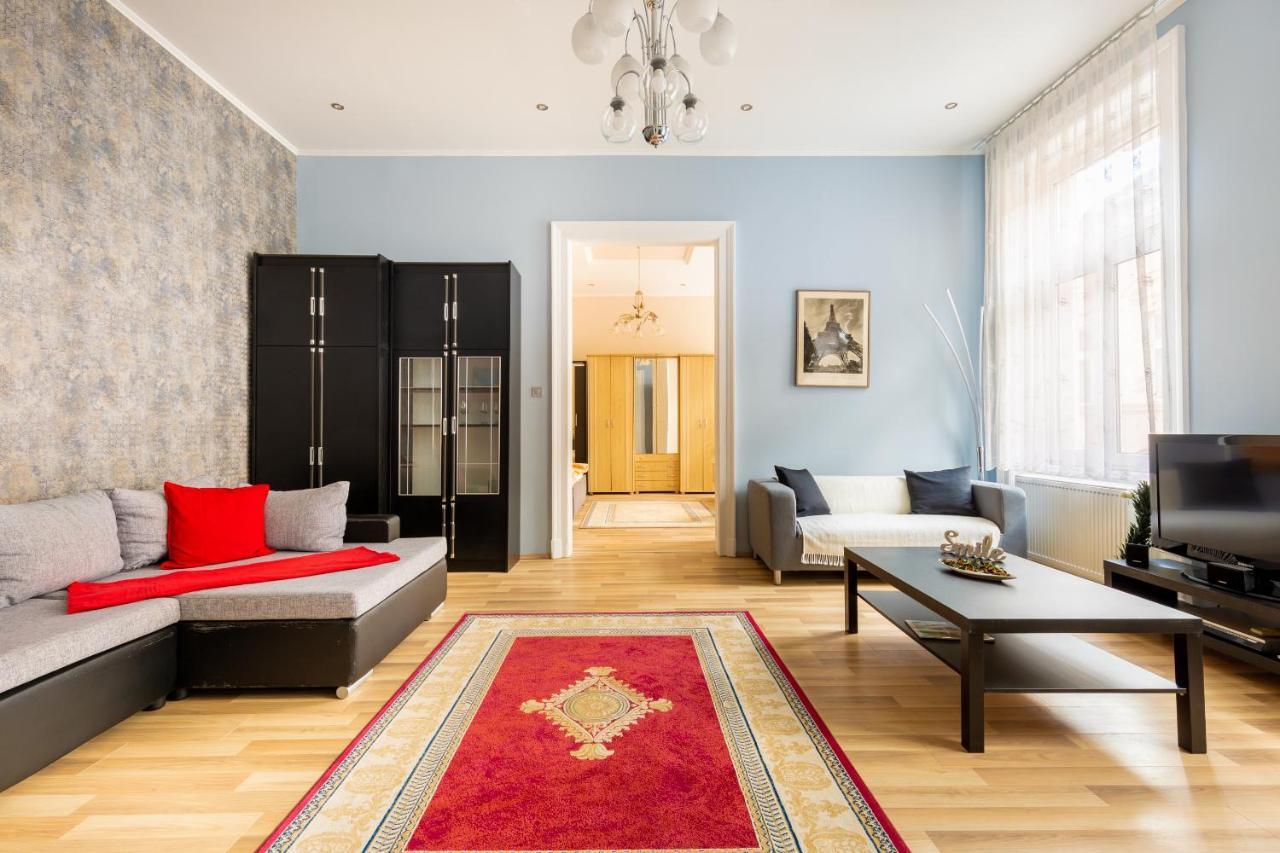 F24 Ferenc Apartment Будапеща Екстериор снимка