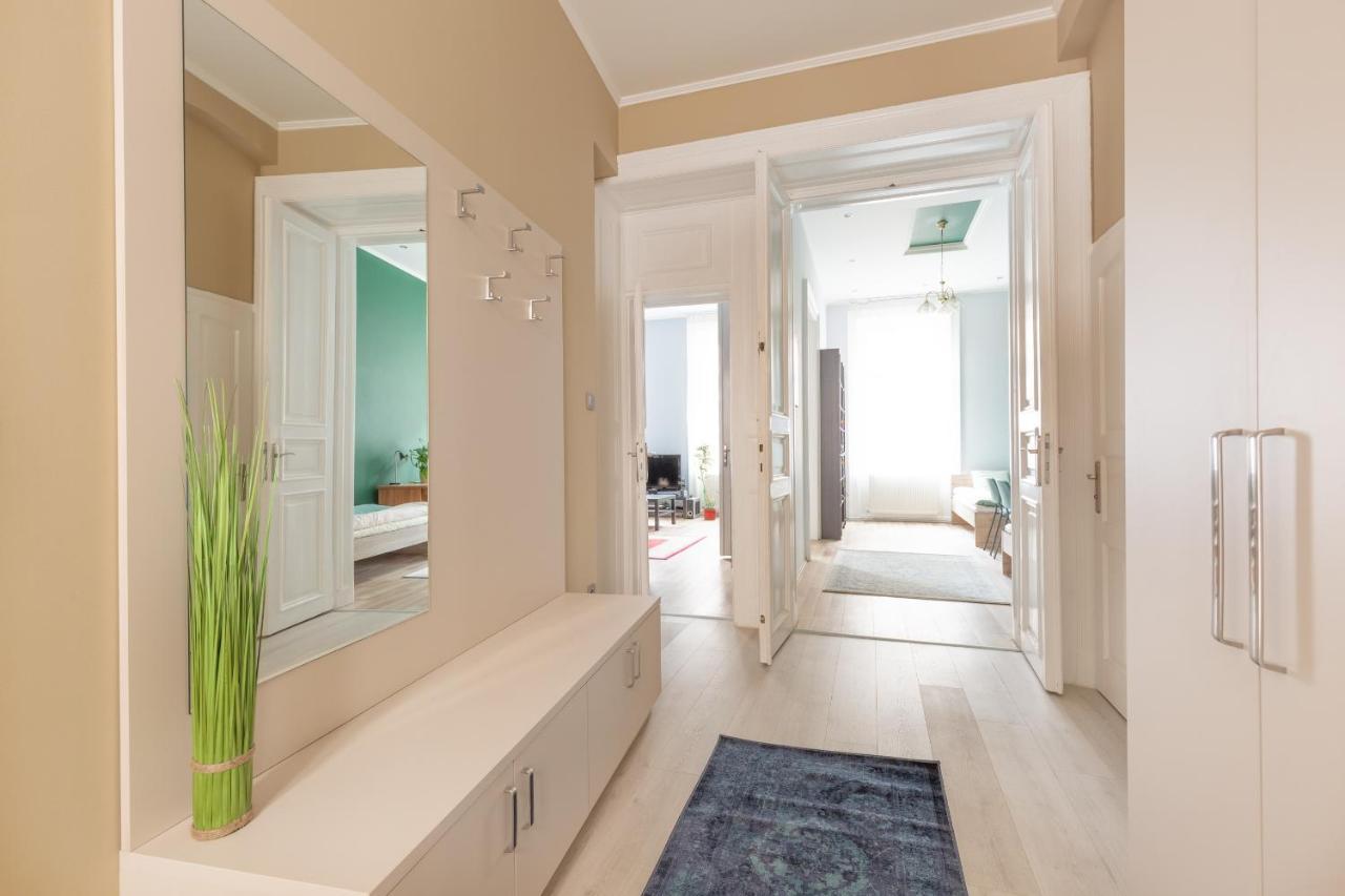 F24 Ferenc Apartment Будапеща Екстериор снимка