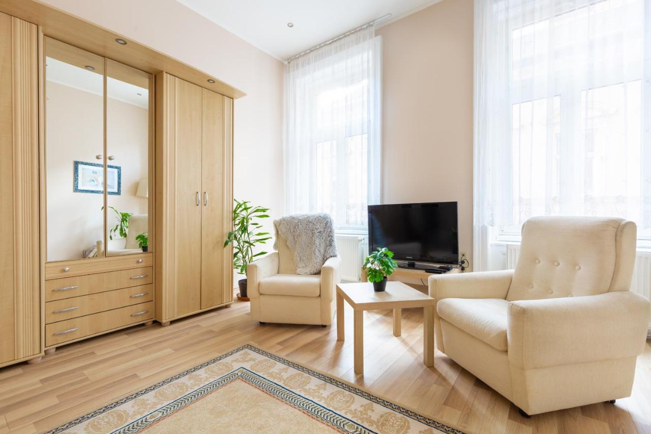 F24 Ferenc Apartment Будапеща Екстериор снимка