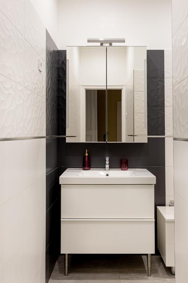 F24 Ferenc Apartment Будапеща Екстериор снимка