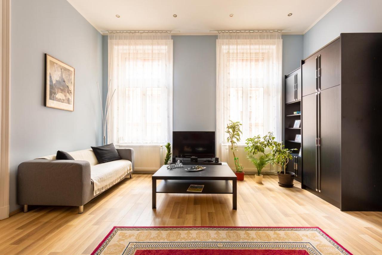F24 Ferenc Apartment Будапеща Екстериор снимка