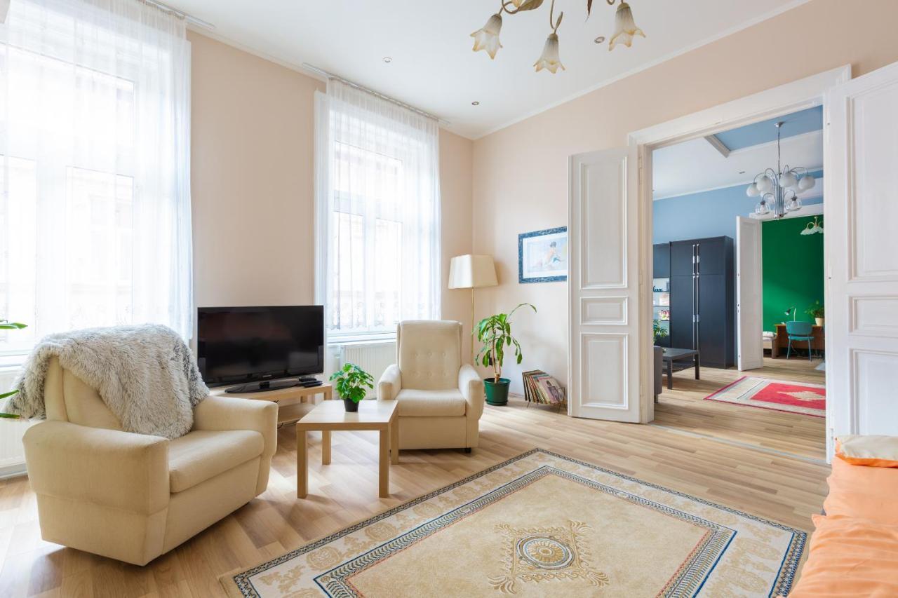 F24 Ferenc Apartment Будапеща Екстериор снимка